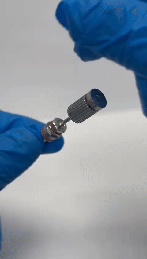 Shark® Implante Dental Cónico Autoperforante – Conexión Hexagonal Interna
